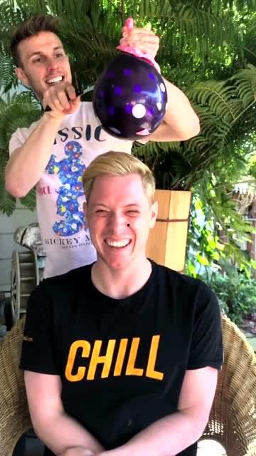 外国最火的网红视频,全球爆火！揭秘外国网红视频背后的热门现象