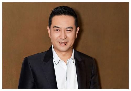 立遗嘱男明星,揭秘立遗嘱男明星的传奇人生